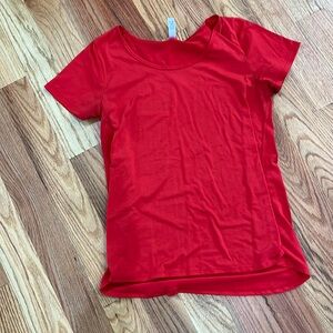 Size medium lularoe t shirt